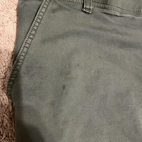 Men's Green Cargo Pants - Picture 6 of 7